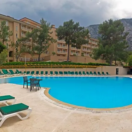 Alexius Hotel 4*